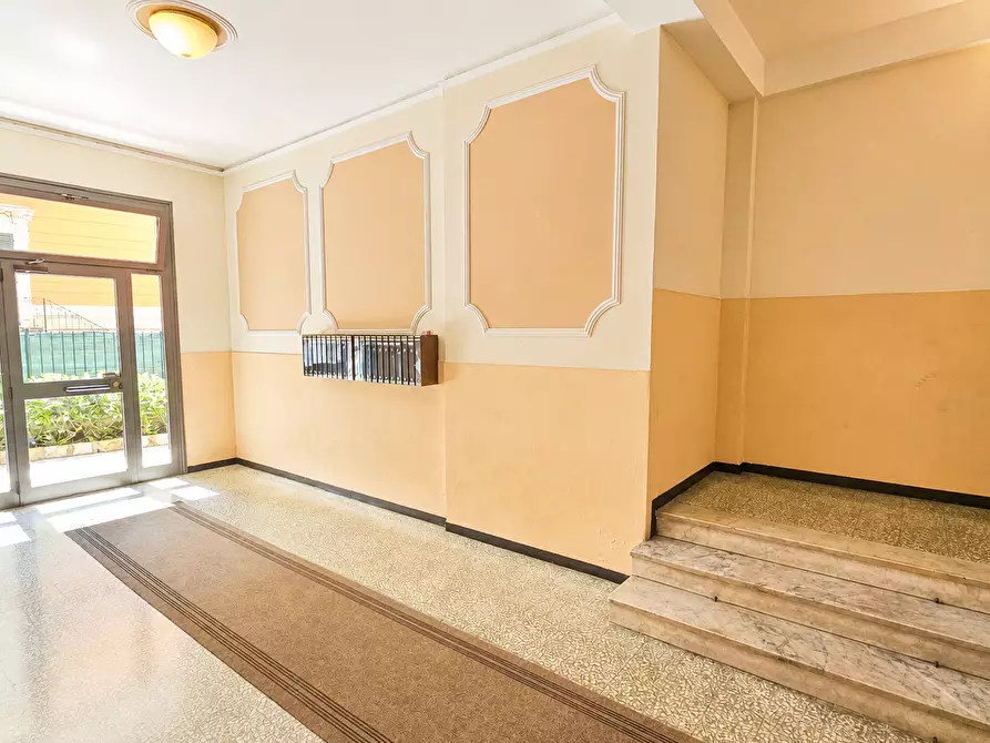 Immagine 5 di Trilocale in vendita  a Rapallo