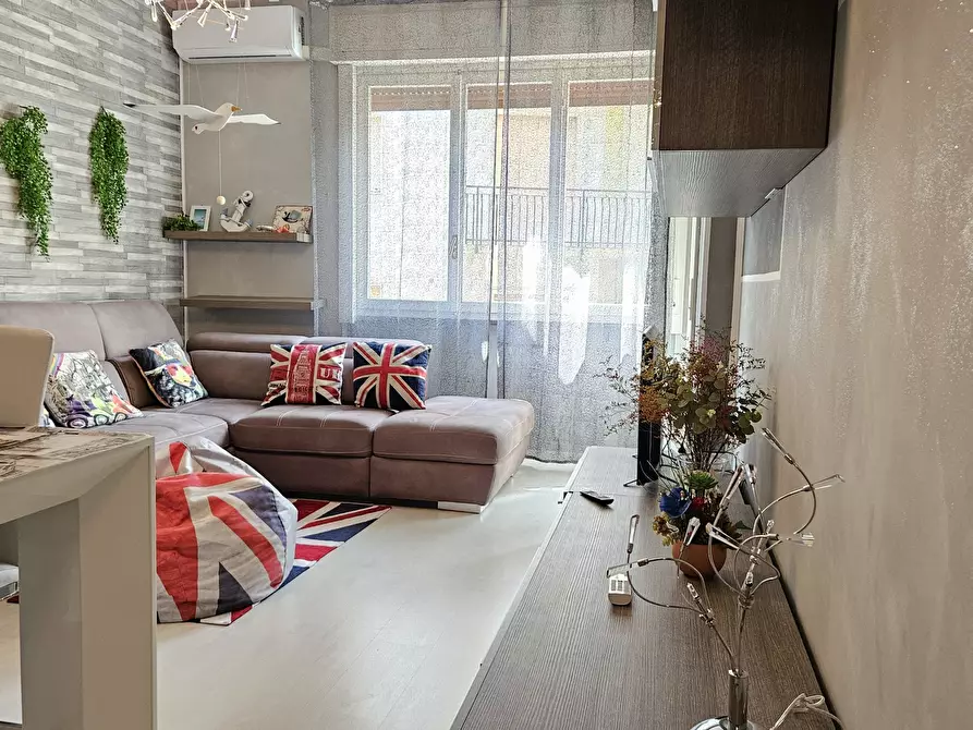 Immagine 2 di Bilocale in affitto  in Via Fratelli Betti 289 a Rapallo