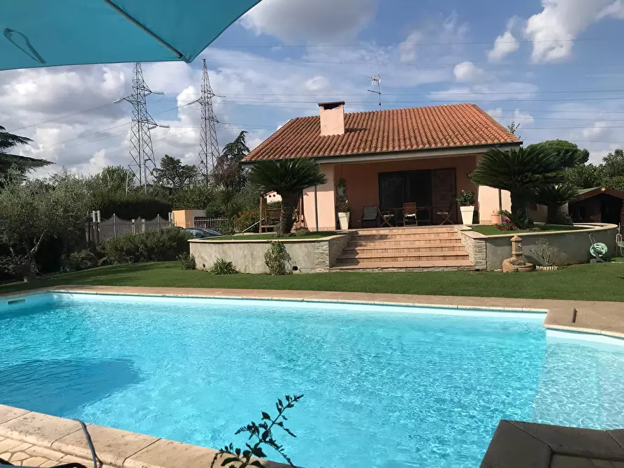 Immagine 1 di Casa semindipendente in vendita  in via Padova 21 a Fiano Romano