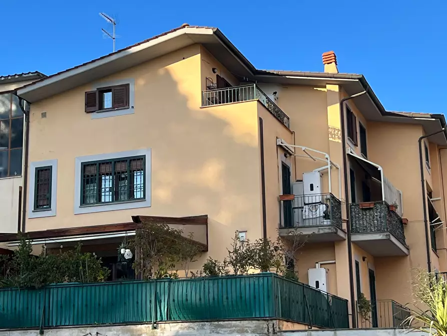 Immagine 5 di Trilocale in vendita  a Fiano Romano