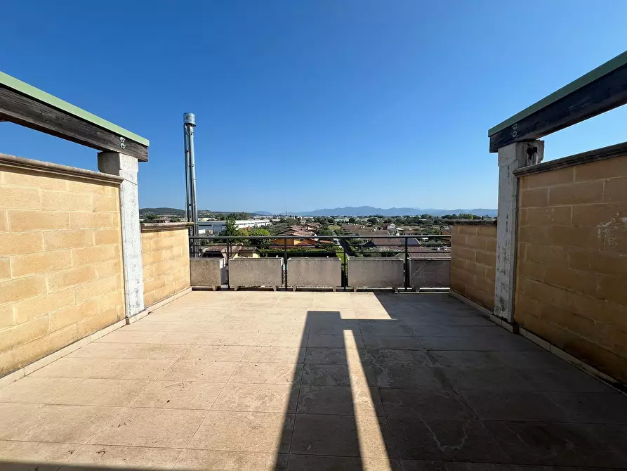 Immagine 12 di Bilocale in vendita  a Capena