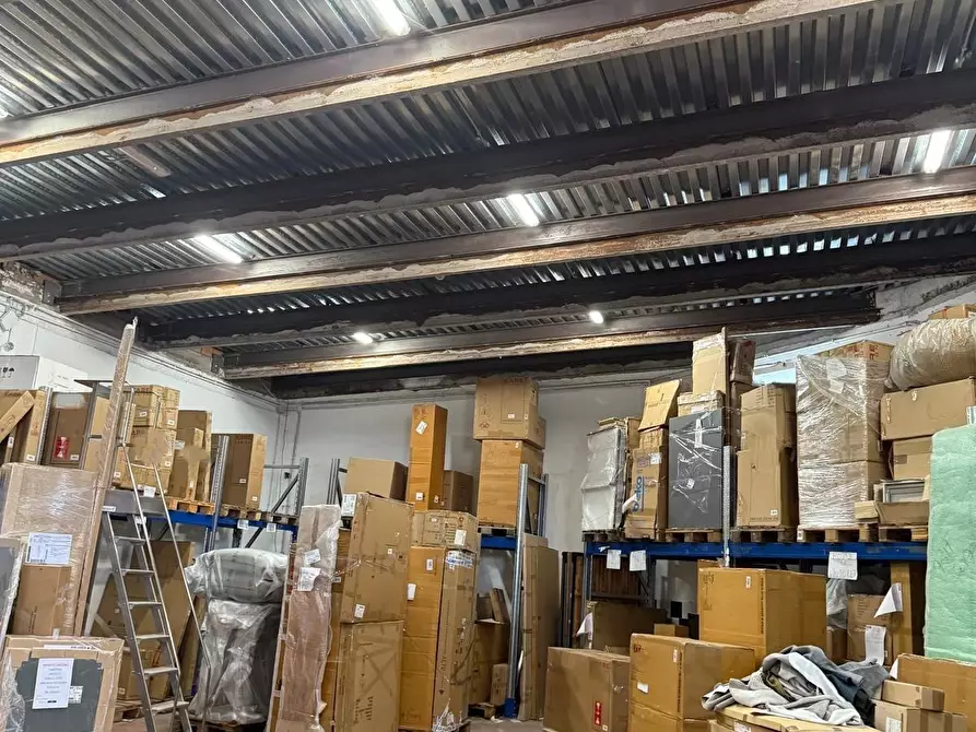 Immagine 6 di Attività artigianale in vendita  a Capena