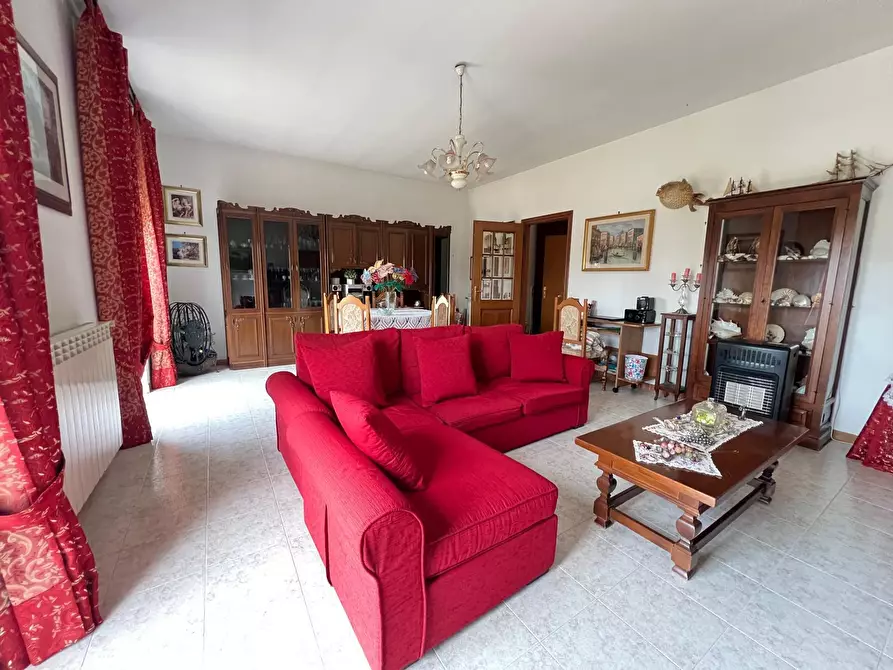 Immagine 8 di Villa in vendita  a Fiano Romano