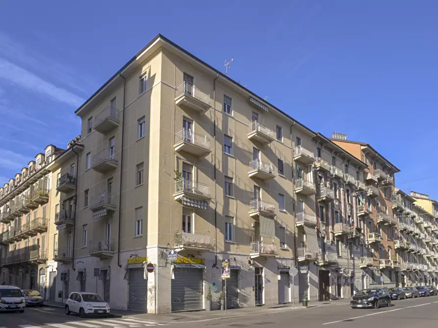 Immagine 1 di Quadrilocale in vendita  in via Livorno 9 a Torino