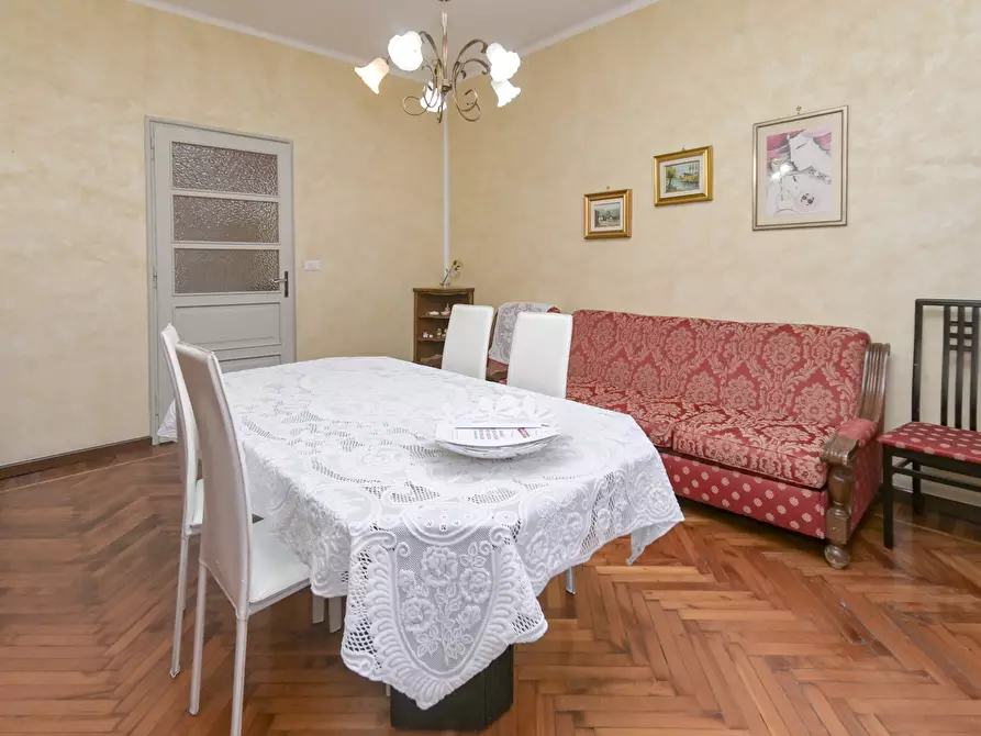 Immagine 15 di Quadrilocale in vendita  in via Livorno 9 a Torino