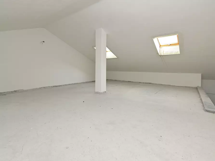 Immagine 58 di Quadrilocale in vendita  in Via Valdambrini 5 a Caluso