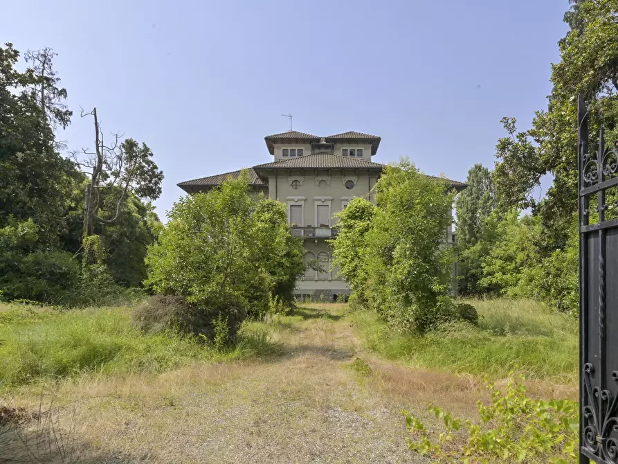 Immagine 7 di Villa in vendita  in Via Martiri della Libertà 168 a Cossato