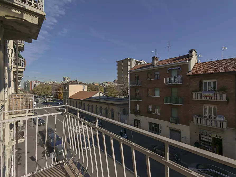 Immagine 17 di Quadrilocale in vendita  in via Livorno 9 a Torino