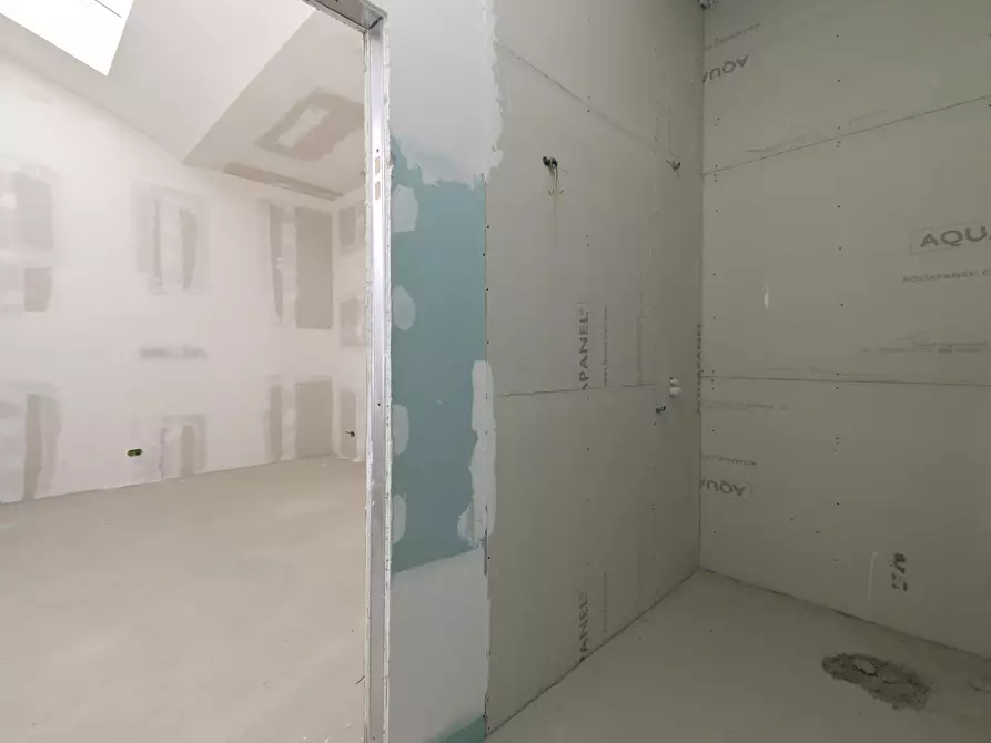 Immagine 19 di Loft/Open space in vendita  in Via Ugo Foscolo 6 a Torino