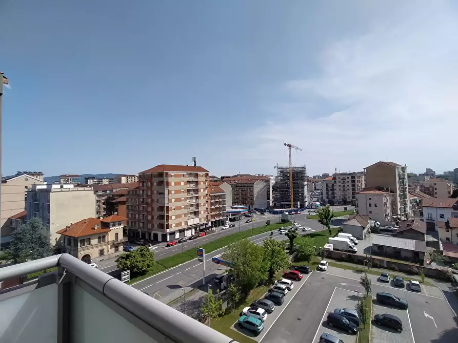 Immagine 10 di Bilocale in vendita  in Via Pietro Cossa 105 a Torino