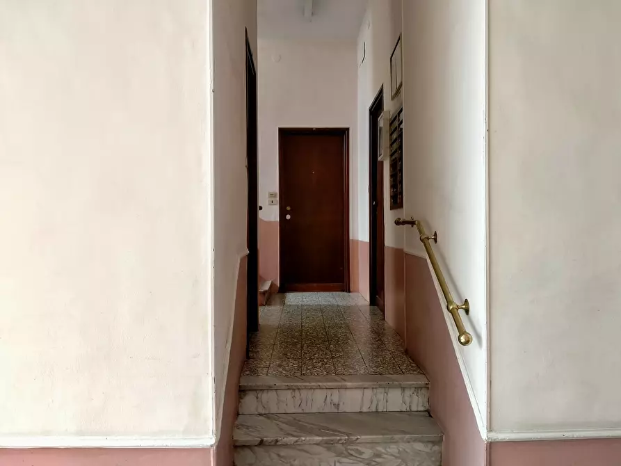 Immagine 19 di Bilocale in vendita  in Via Meina 8 a Torino