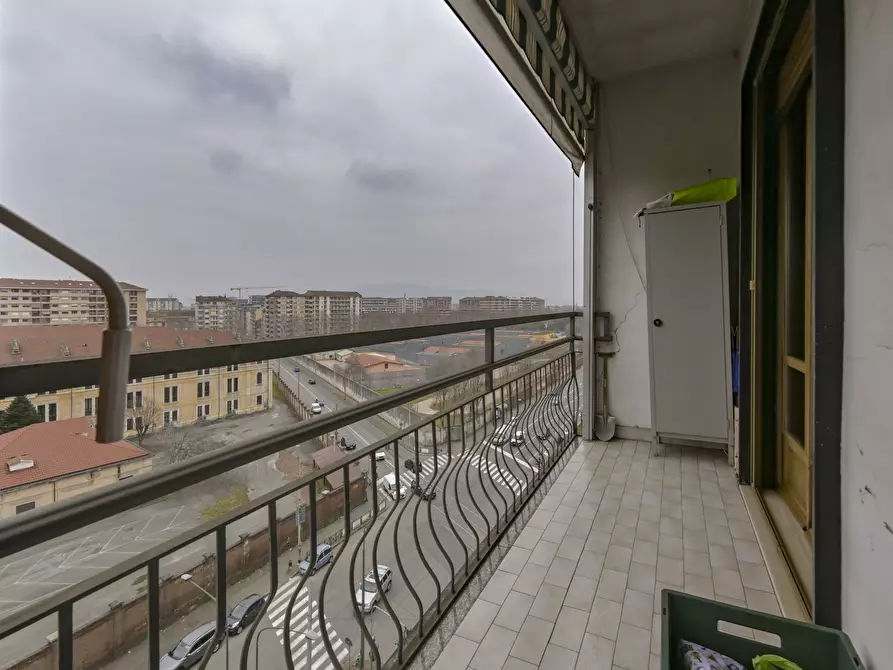 Immagine 31 di Bilocale in vendita  in Via Monginevro 220 a Torino