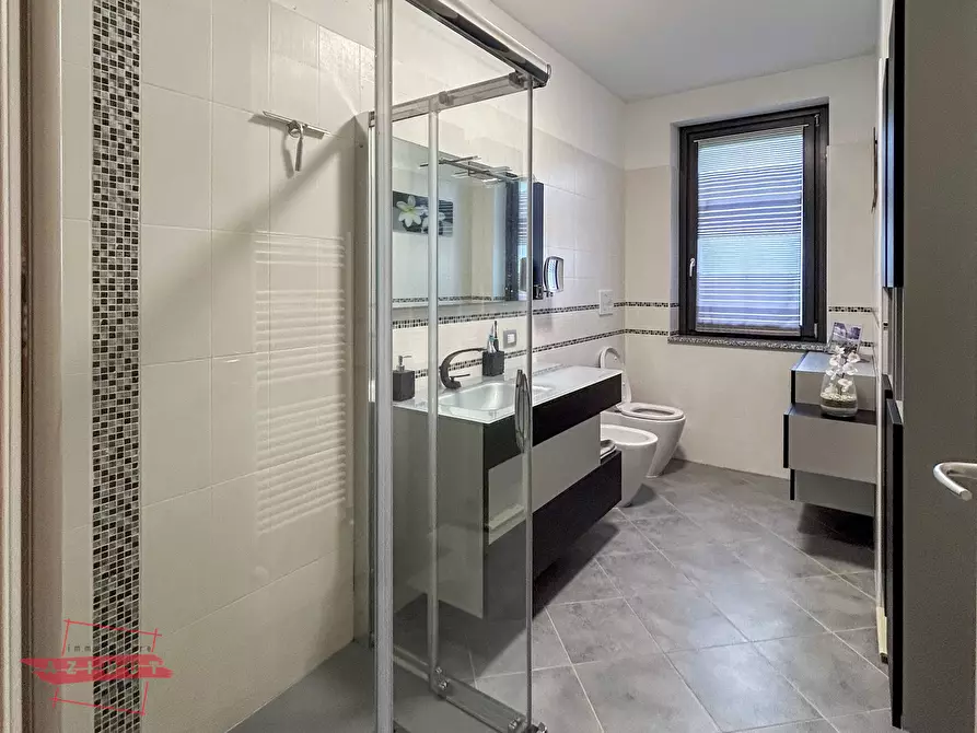 Immagine 15 di Quadrilocale in vendita  in viale fabrizio de andrè 49 a Grugliasco