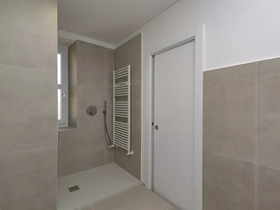 Immagine 39 di Quadrilocale in vendita  in Via Eusebio Bava 20 bis a Torino