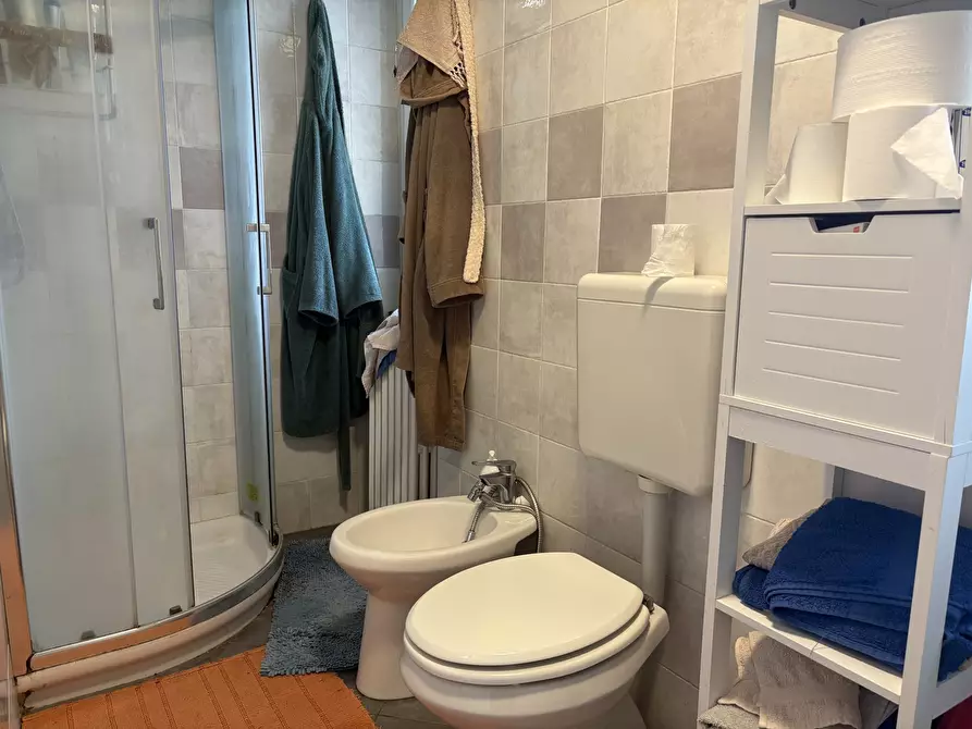 Immagine 10 di Quadrilocale in vendita  in Via Sommariva 21 a Torino