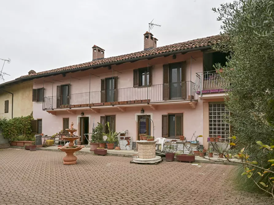 Immagine 1 di Porzione di casa in vendita  in SP112 27 a Verrua Savoia