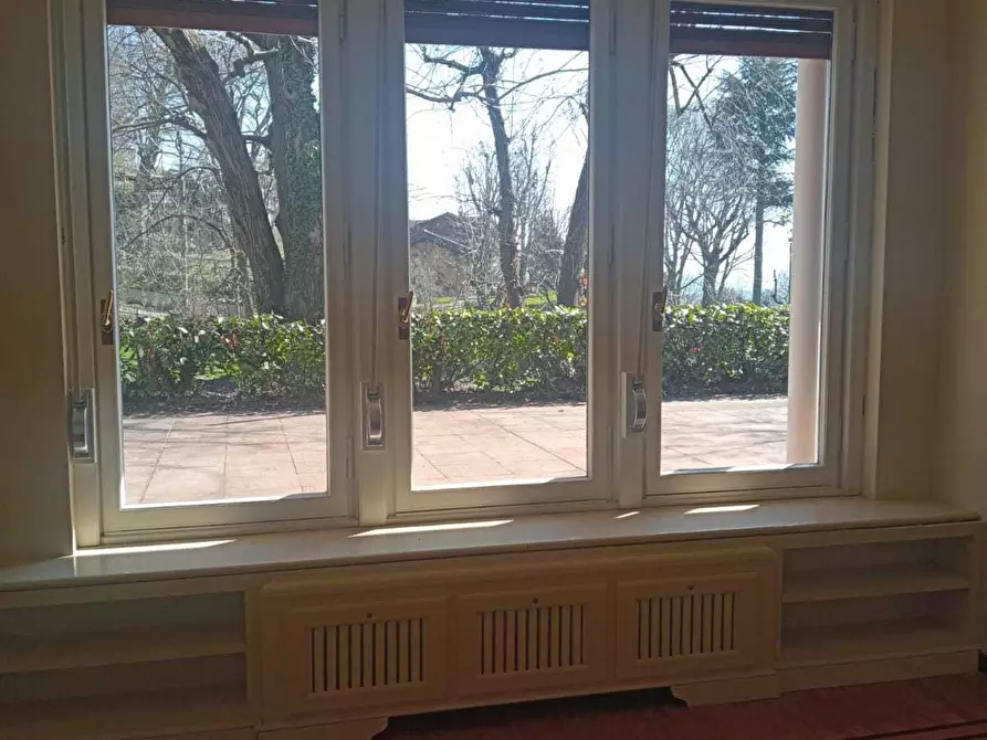 Immagine 41 di Pentalocale in vendita  in Strada Milius - Ronsaglia 14 a Moncalieri