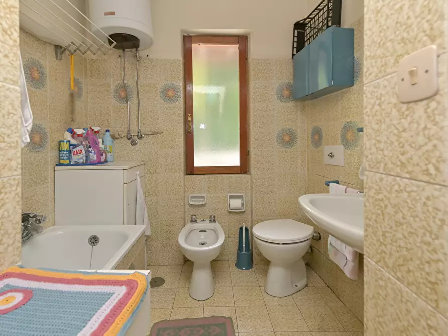 Immagine 38 di Quadrilocale in vendita  in via torino 4 a Lemie