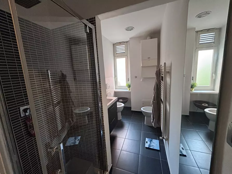 Immagine 11 di Bilocale in affitto  in Via Don Bosco 85 a Torino