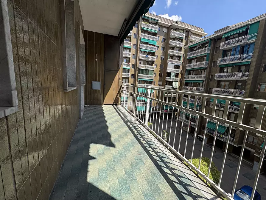 Immagine 10 di Quadrilocale in vendita  in Corso Monte Cucco 73 a Torino