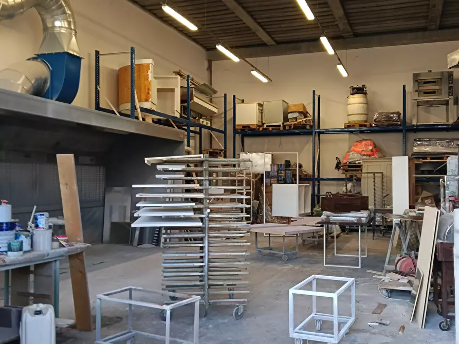Immagine 6 di Attività artigianale in vendita  a Vicopisano