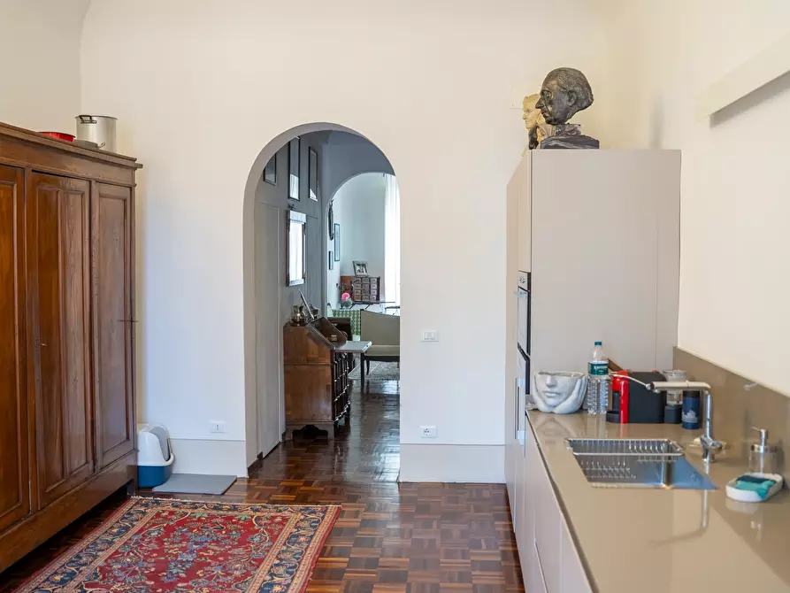 Immagine 15 di Appartamento in vendita  a Pisa