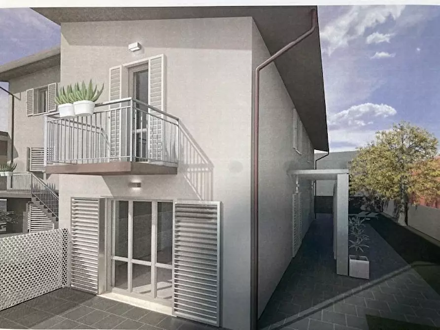 Immagine 5 di Villa in vendita  a Cascina