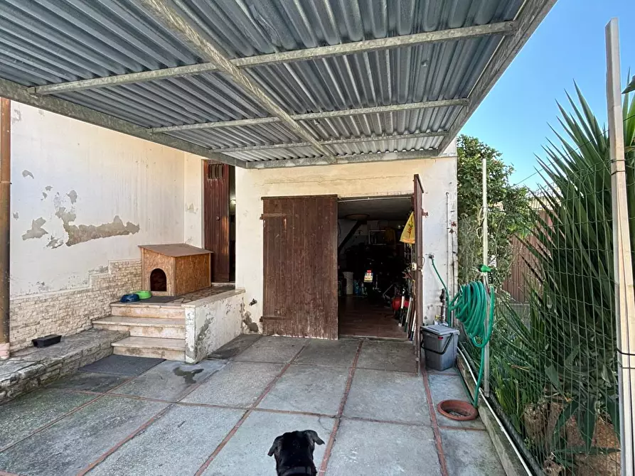 Immagine 27 di Villa in vendita  a Pisa