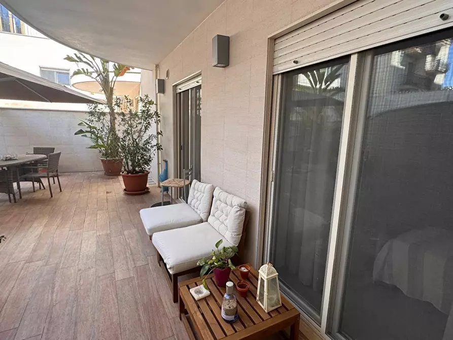 Immagine 15 di Trilocale in vendita  in Largo Fontanelle a Monopoli