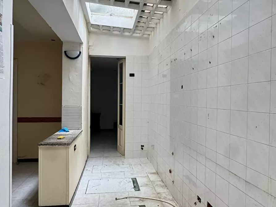 Immagine 11 di Trilocale in vendita  in Via Ghezzi a Monopoli