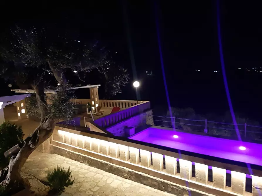 Immagine 39 di Rustico / casale in vendita  in Viale Monte Cannone a Fasano