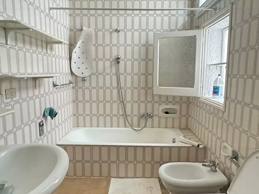 Immagine 8 di Quadrilocale in vendita  in Via San Leonardo a Monopoli