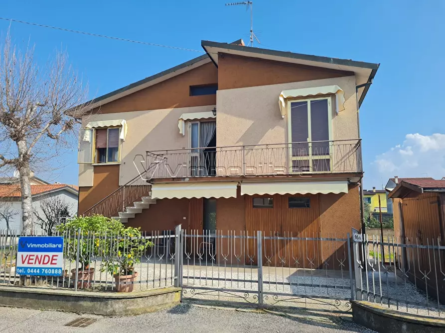 Immagine 3 di Casa indipendente in vendita  in Viale Ungheria 95 a Noventa Vicentina