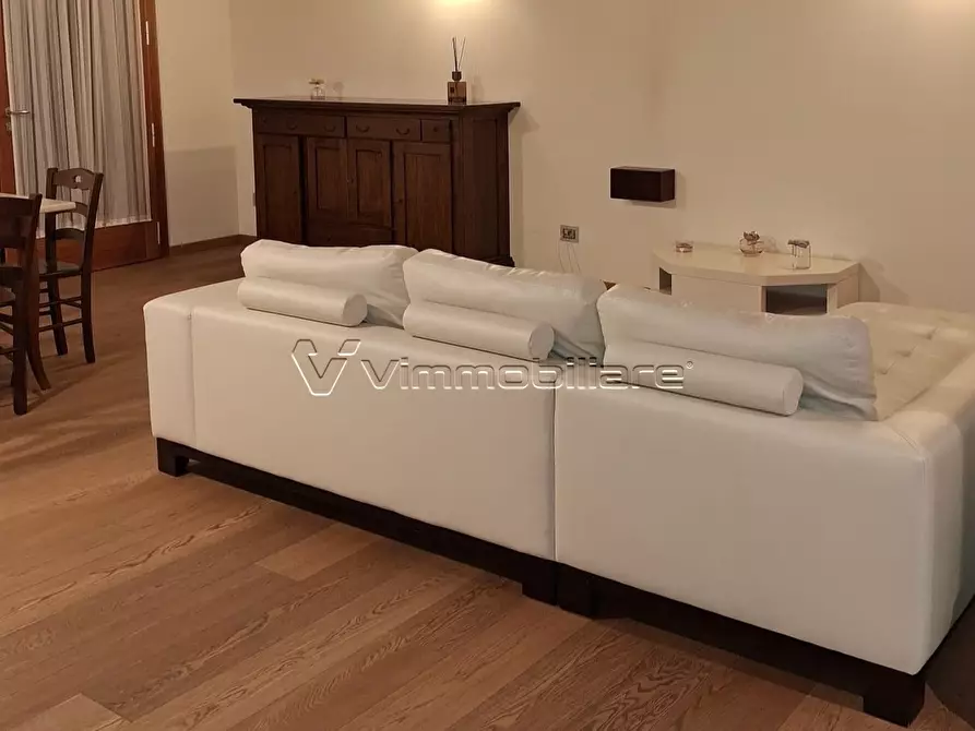 Immagine 6 di Casa bifamiliare in affitto  a Vo