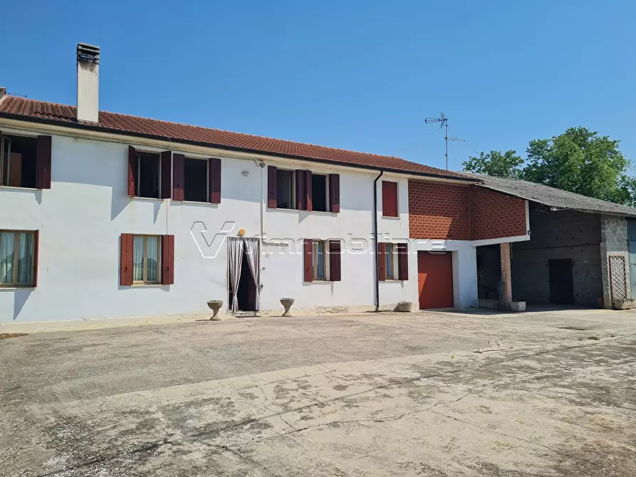 Immagine 1 di Casa bifamiliare in vendita  in Via A. Manzoni 20 a Campiglia Dei Berici