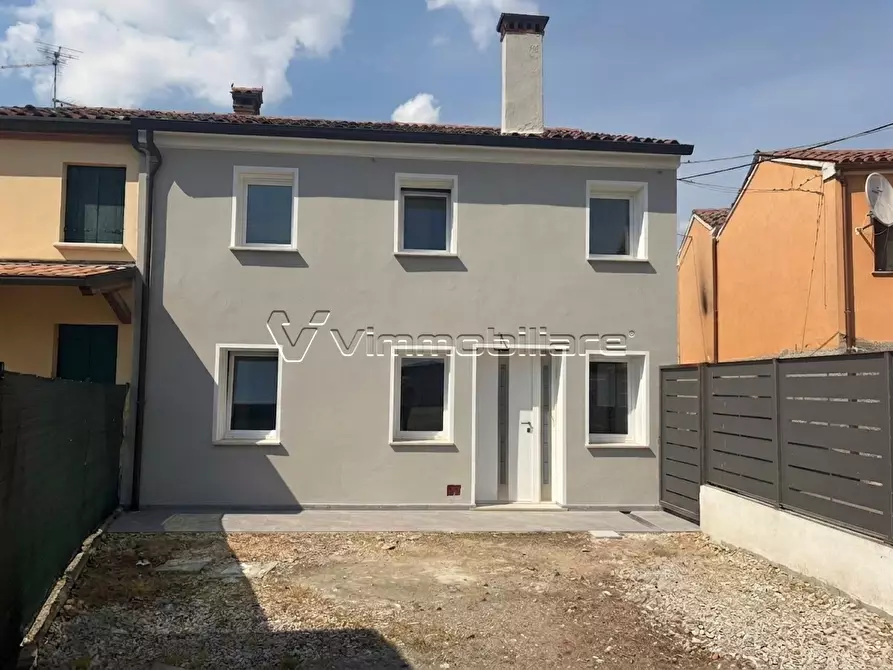 Immagine 5 di Casa bifamiliare in vendita  in Via Croce di Pietra 26 a Noventa Vicentina