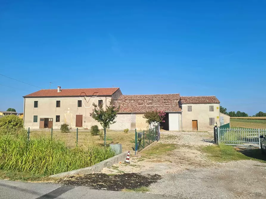 Immagine 1 di Porzione di casa in vendita  in Via Vela 29 a Asigliano Veneto