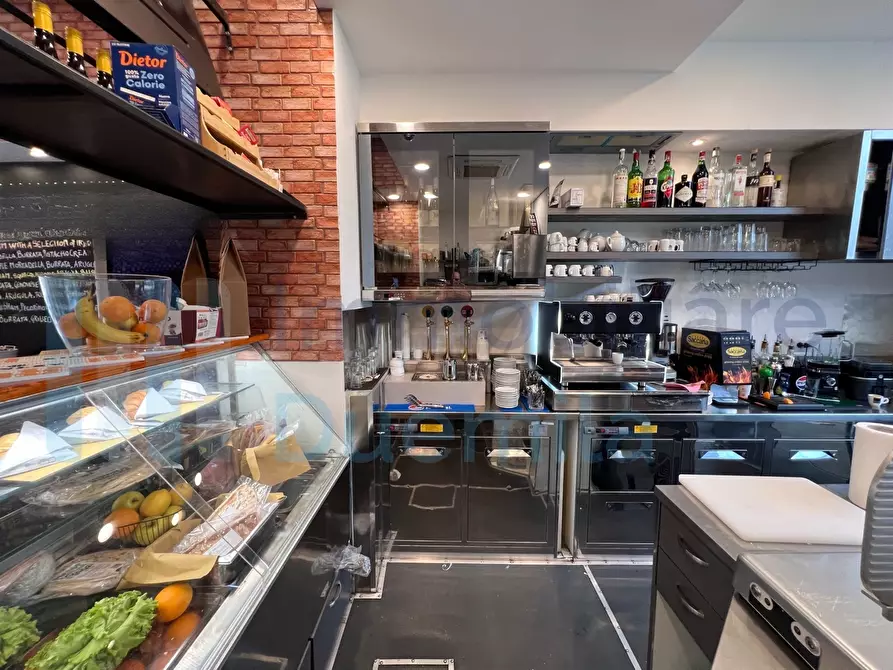 Immagine 2 di Bar / Ristorante in vendita  a Bologna