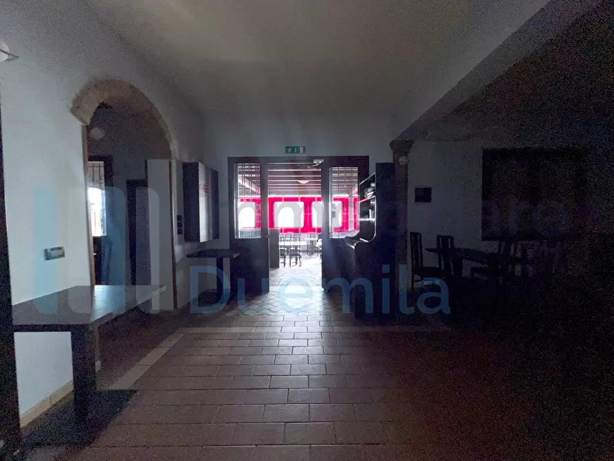 Immagine 17 di Locale commerciale in vendita  a Baricella