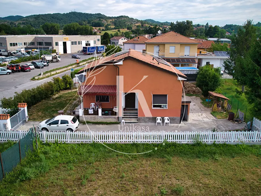 Immagine 7 di Casa indipendente in vendita  in Via Cortemilia 36 a Cairo Montenotte