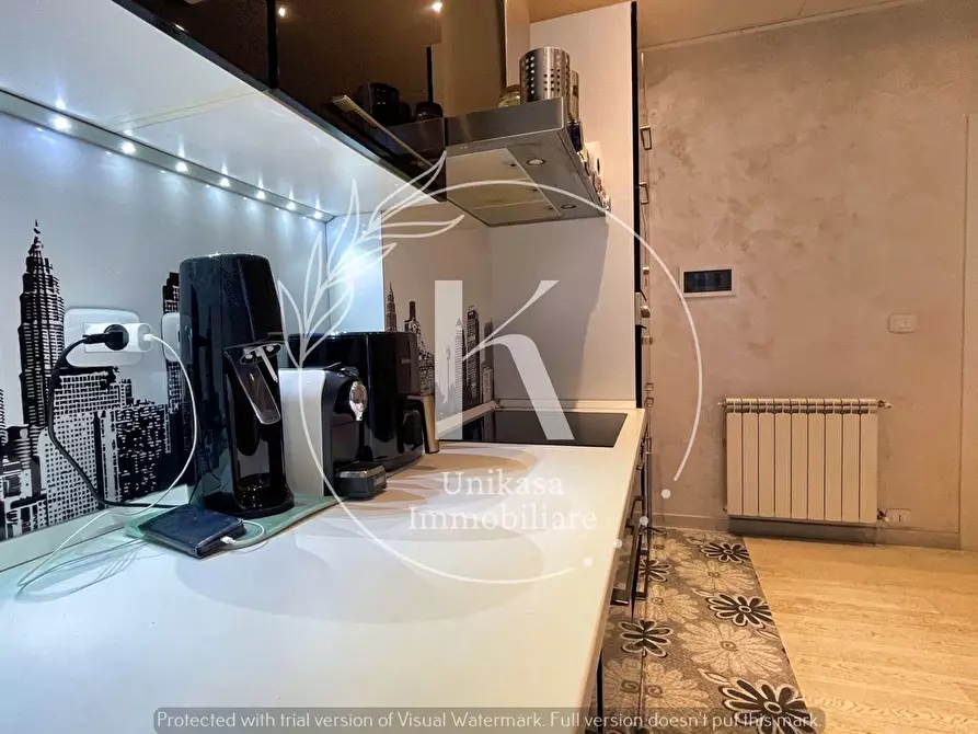 Immagine 4 di Pentalocale in vendita  in Via Nizza a Savona