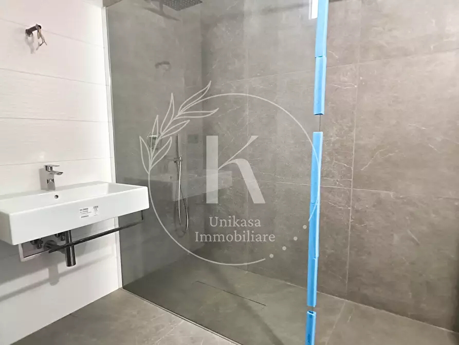 Immagine 20 di Trilocale in vendita  in Via Monturbano a Savona