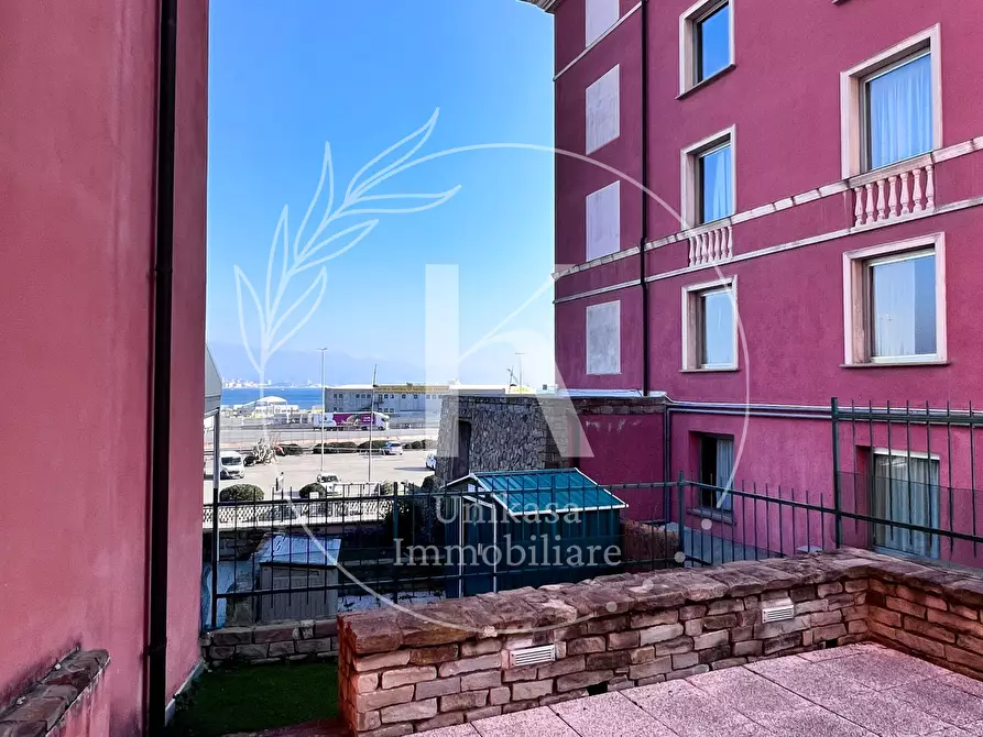 Immagine 8 di Quadrilocale in vendita  in Via Aurelia 454 a Vado Ligure