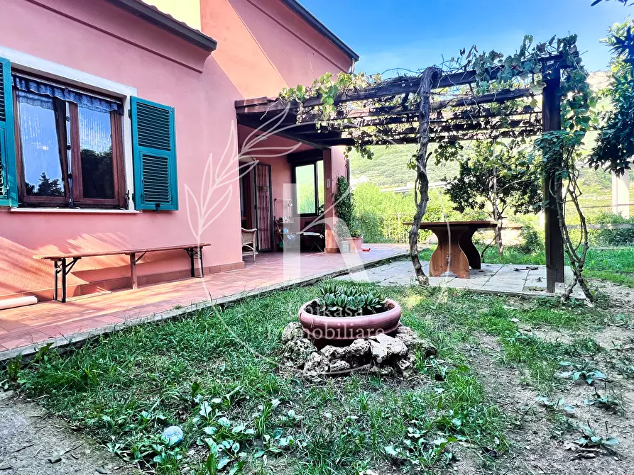 Immagine 17 di Villa in vendita  in Via per Calice a Finale Ligure