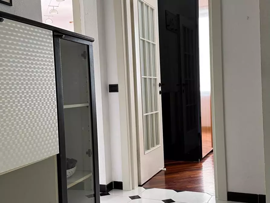 Immagine 20 di Quadrilocale in vendita  in Via Giacomo Leopardi a Savona