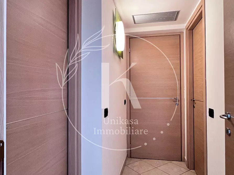 Immagine 37 di Quadrilocale in vendita  in Via Aurelia 454 a Vado Ligure