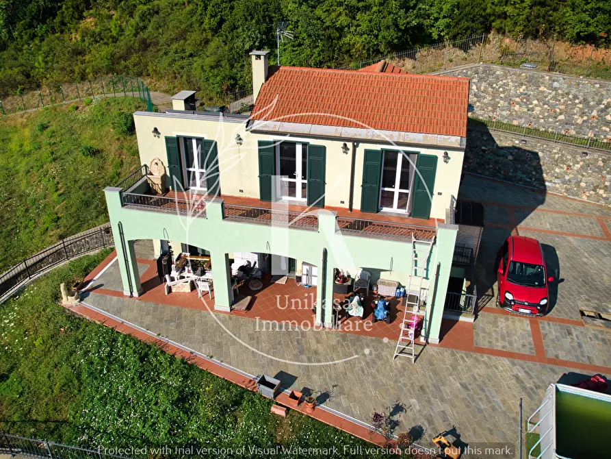 Immagine 2 di Villa in vendita  in Via Parodi a Quiliano