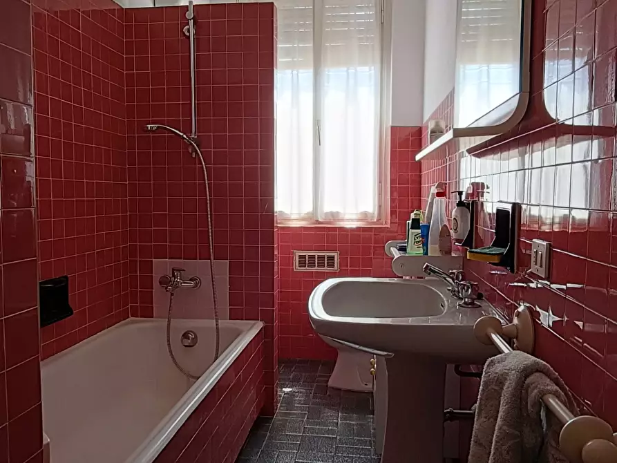 Immagine 16 di Quadrilocale in vendita  in Via San Francesco D'Assisi 4 a Savona