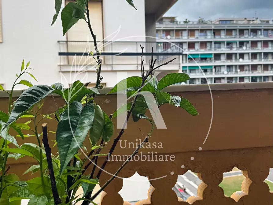 Immagine 4 di Quadrilocale in vendita  in Via Don Minzoni a Savona