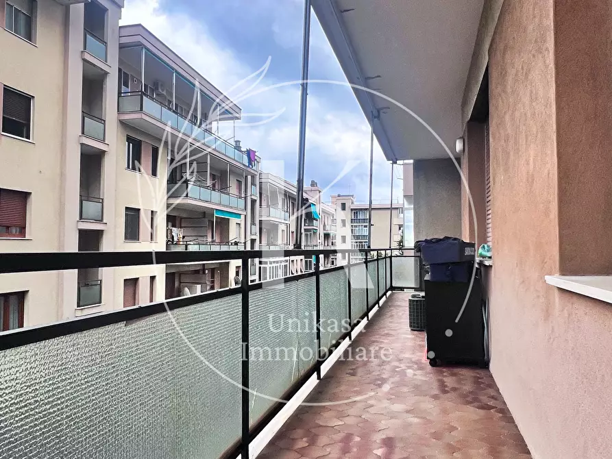 Immagine 2 di Quadrilocale in vendita  in Via Francesca Lanzone a Savona